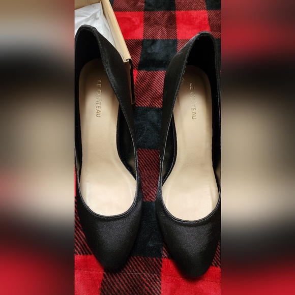Le Chateau Heels - Picture 2 of 4